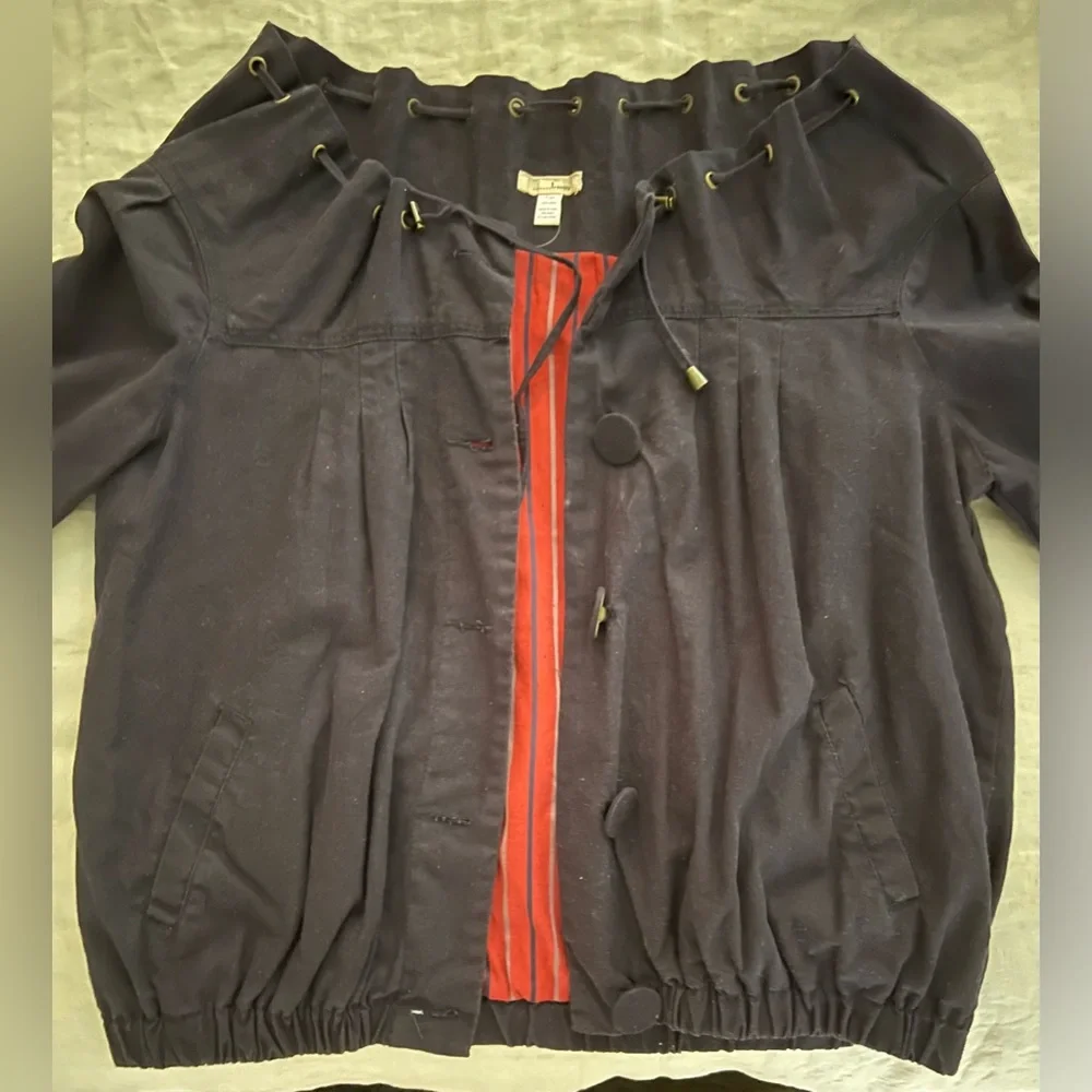 Trinity Linen Jacket - Picture 7 of 7